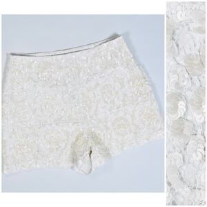 Women's Edition Express White Sequins Lace Fashion Shorts Size 6